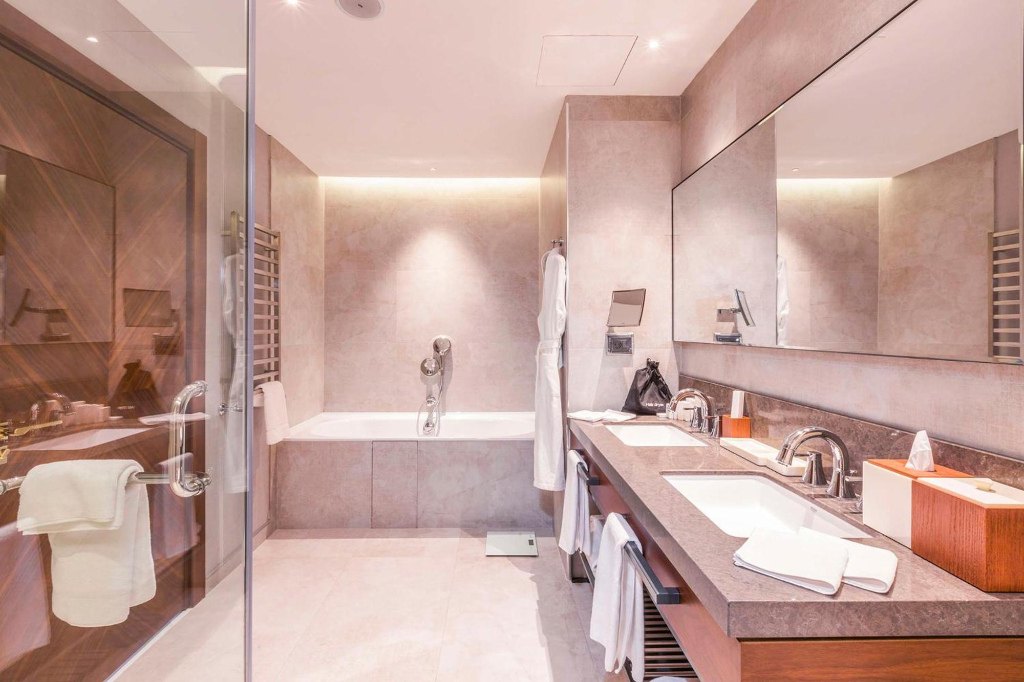 Hilton Garden Inn Samarkand Afrosiyob 外观 照片